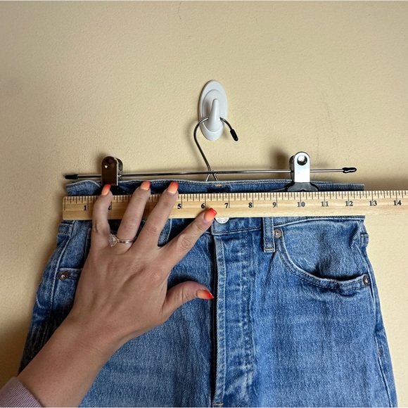 Gap | The Cheeky Straight Leg Jean in Light Vintage Wash Women’s Size 0 / 25 - Picture 13 of 15